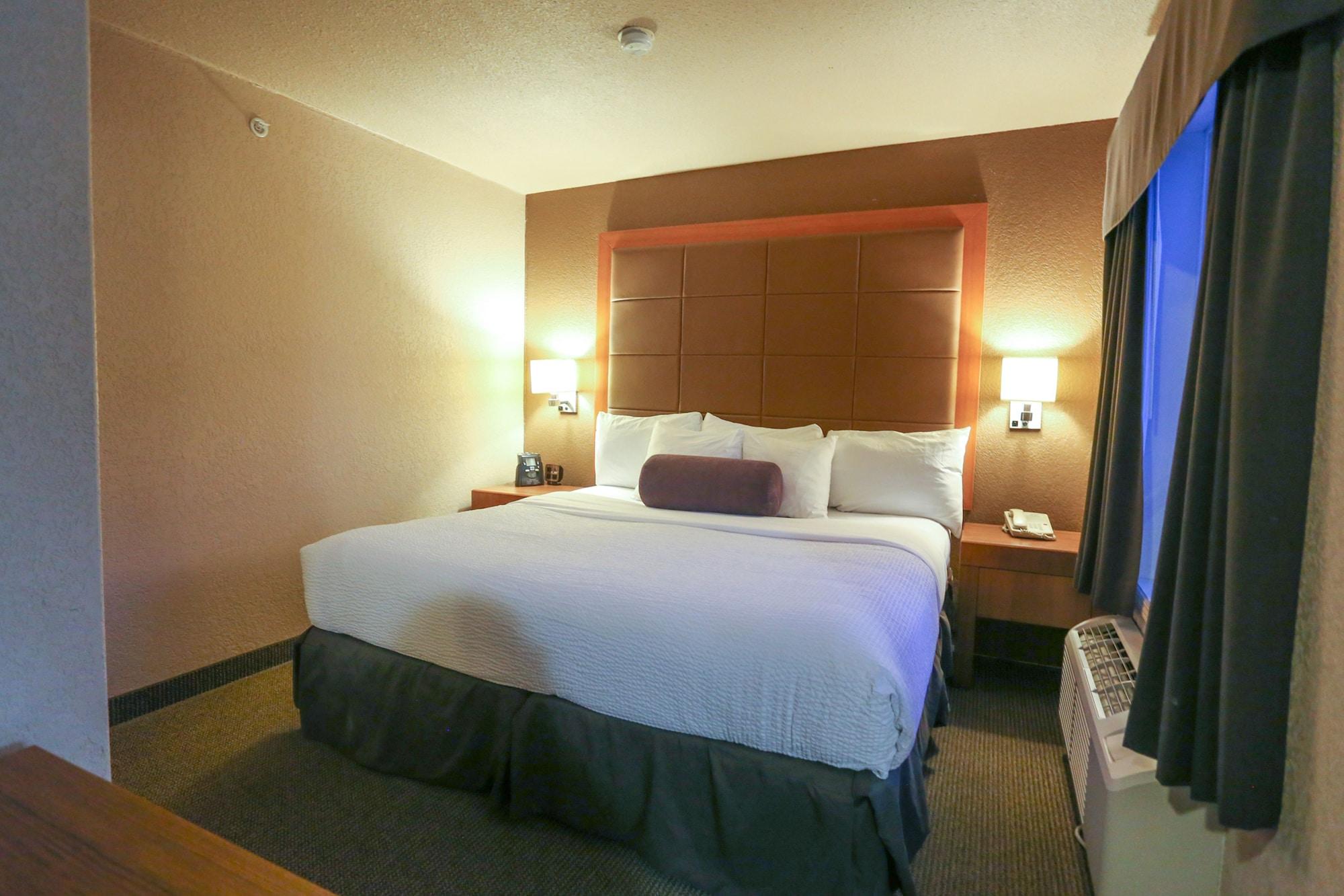 Days Inn By Wyndham Calgary Airport Dış mekan fotoğraf