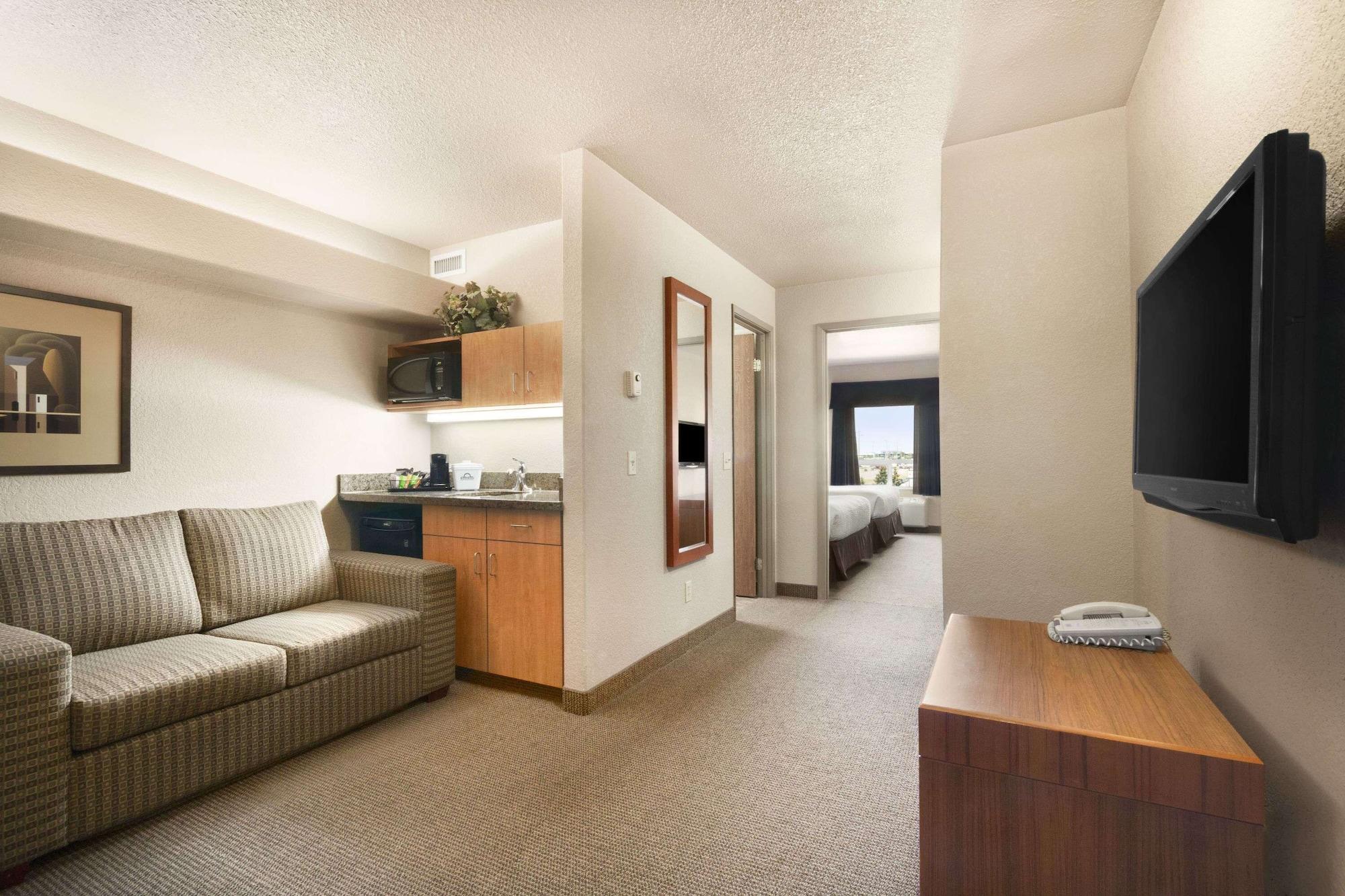 Days Inn By Wyndham Calgary Airport Dış mekan fotoğraf