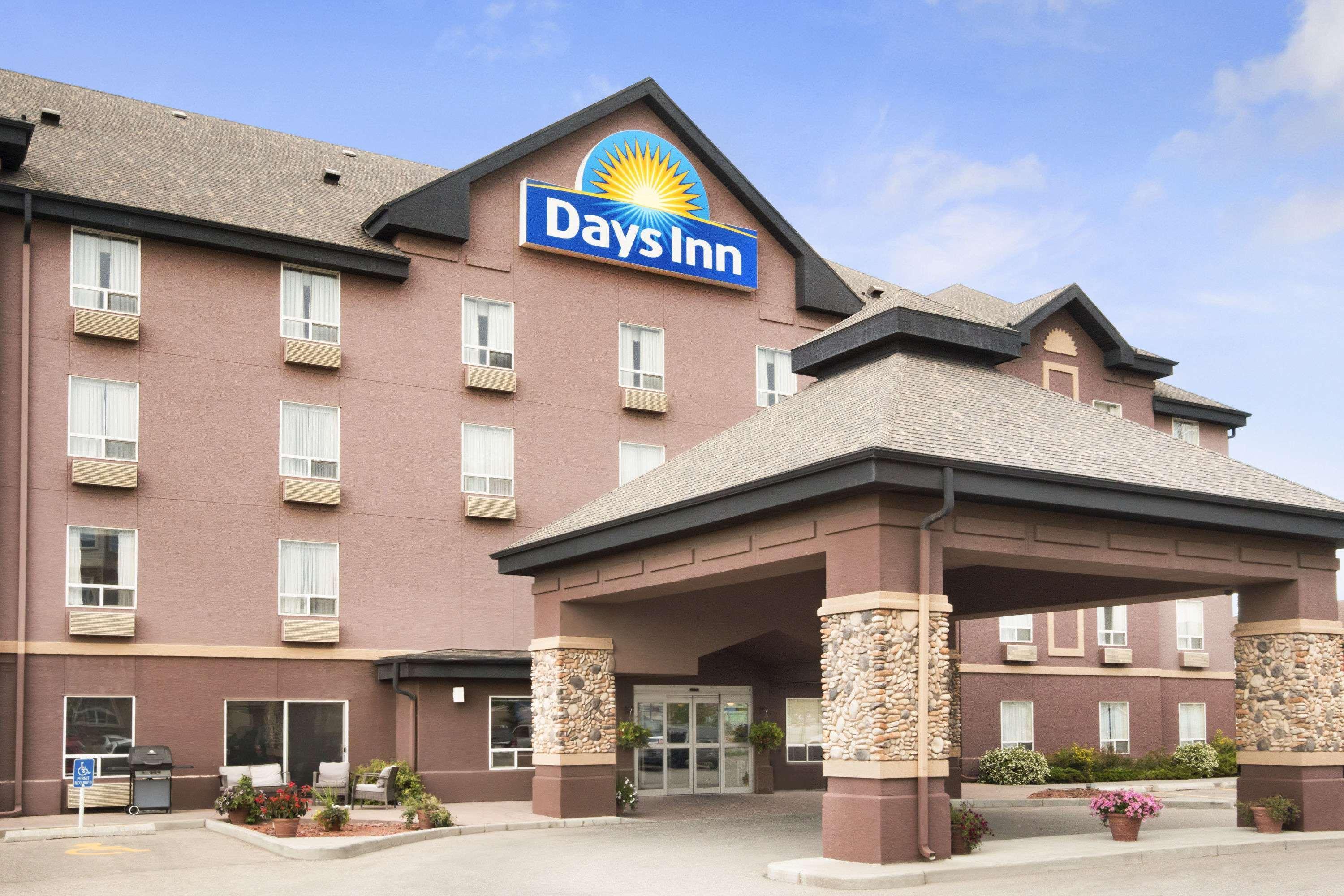 Days Inn By Wyndham Calgary Airport Dış mekan fotoğraf