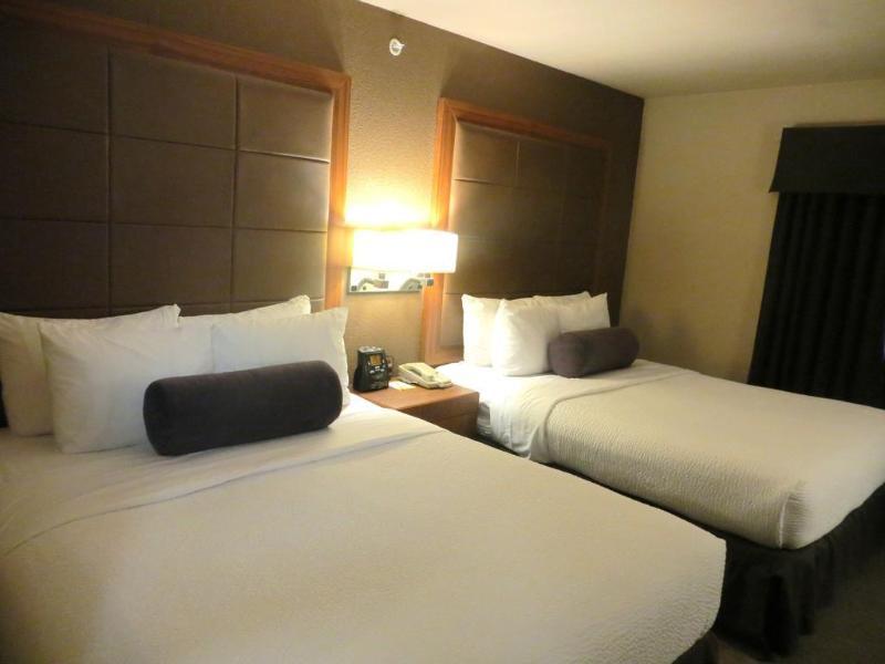 Days Inn By Wyndham Calgary Airport Dış mekan fotoğraf